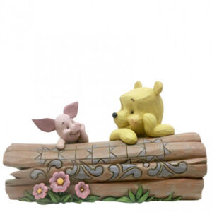 Figurine Winnie et Porcinet sur une buche