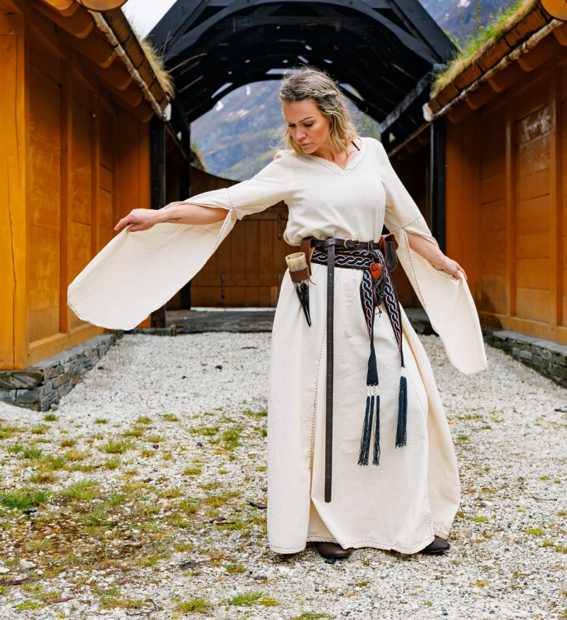 Robe 7749 écru
